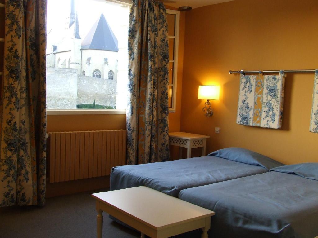 Hotel Spa Le Relais Du Bellay Montreuil-Bellay Habitación foto