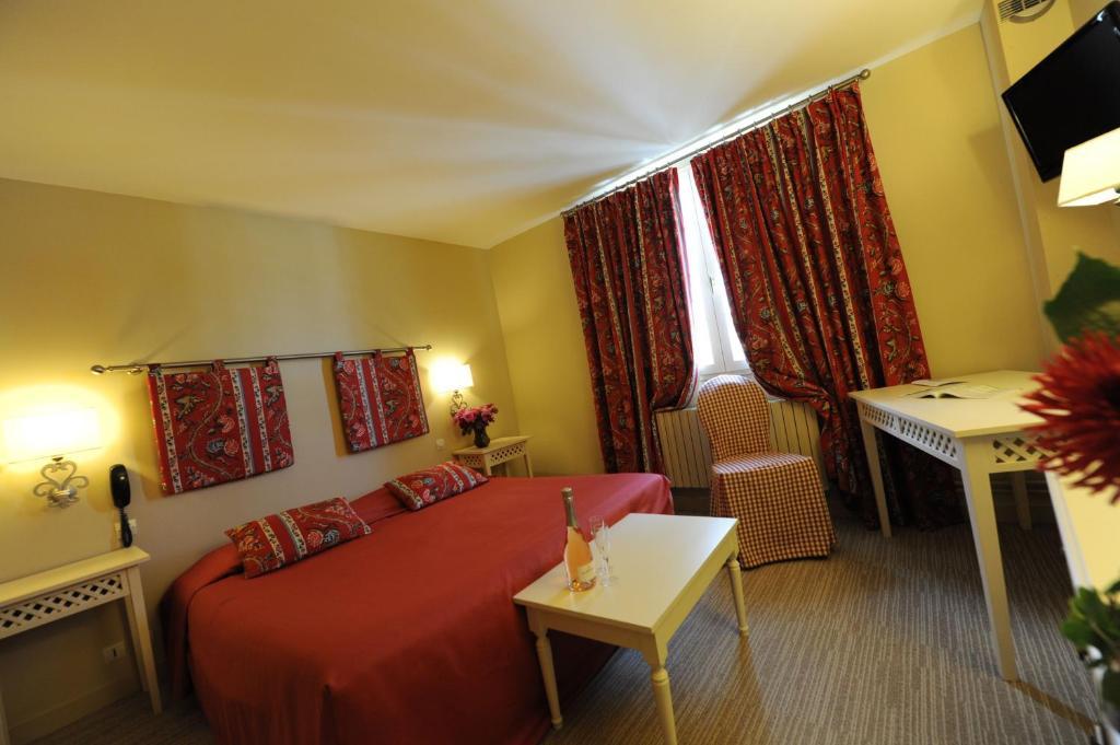 Hotel Spa Le Relais Du Bellay Montreuil-Bellay Habitación foto